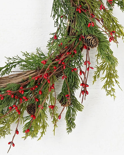 24in Evergreen Pine with Red Pips Wreath